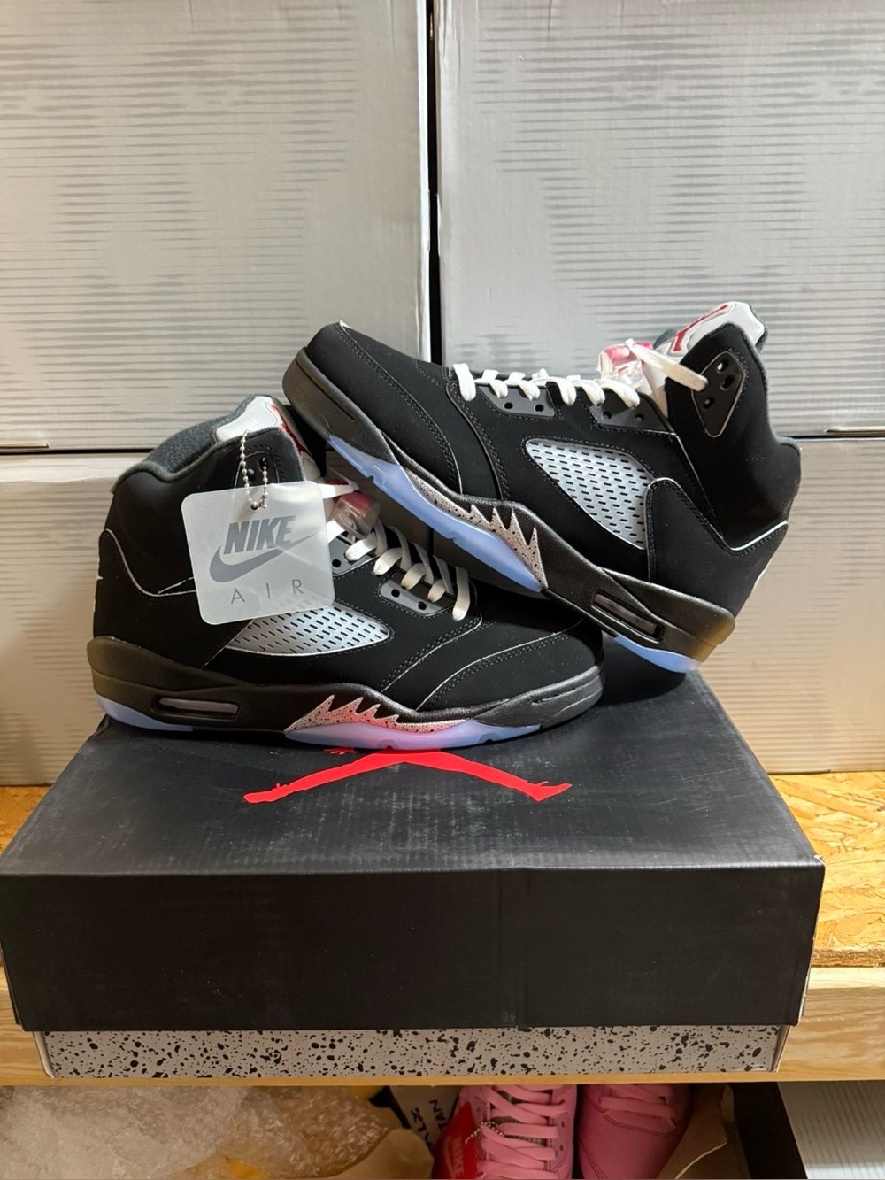 Jordan 5 Retro (Metallic Black)